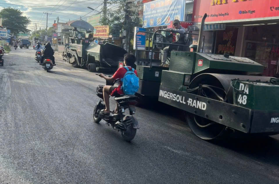 Bê Tông Nhựa Hạt Mịn Và Hạt Thô: So Sánh Đặc Điểm Và Ứng Dụng